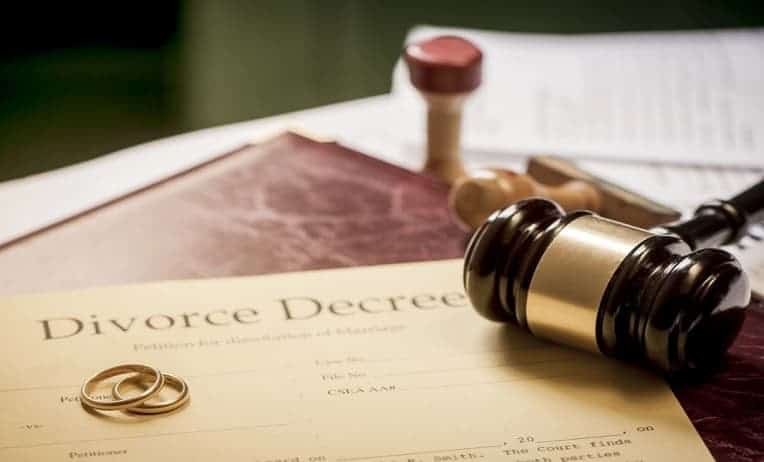 كم تستغرق قضية الطلاق للضرر في الإمارات